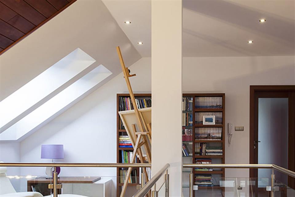 POINT R by Lucitalia