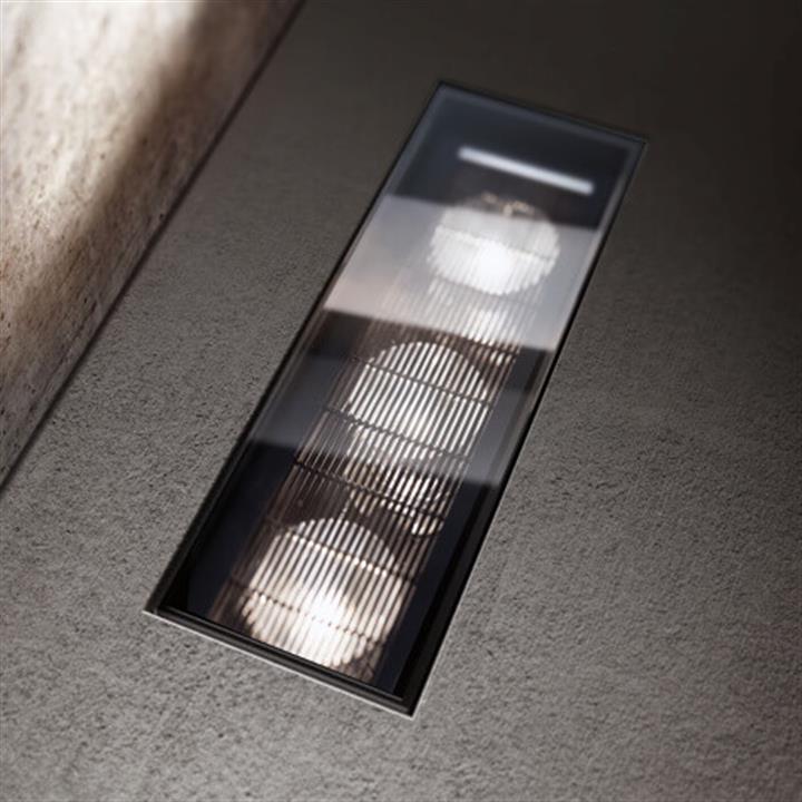 TRIUUM I IP67 SOLOVETRO by Dga